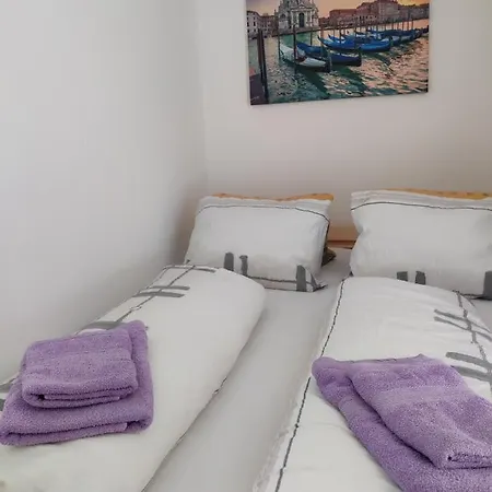 Apartment Frangio *
